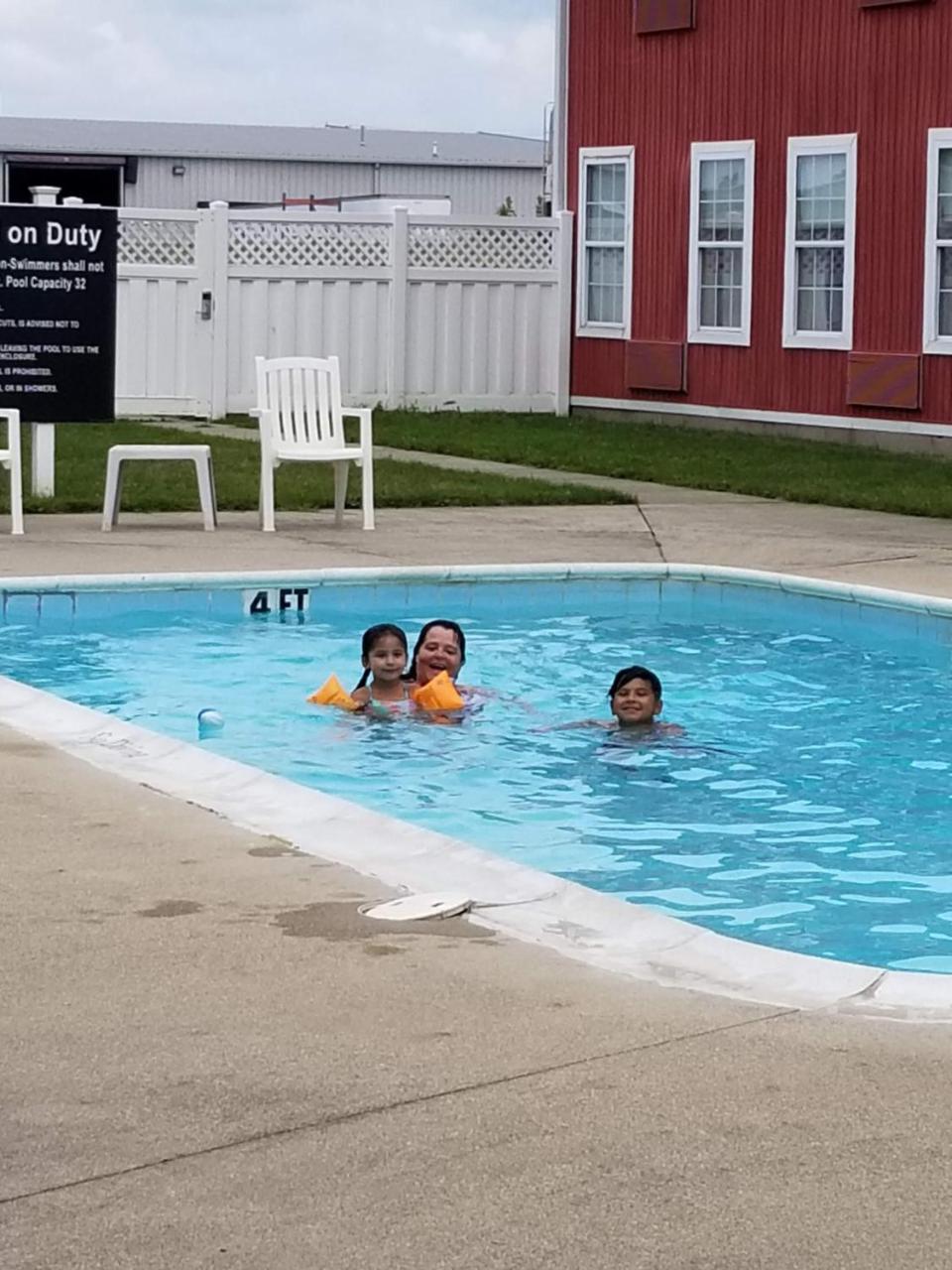 Countryside Inn Nappanee Kültér fotó